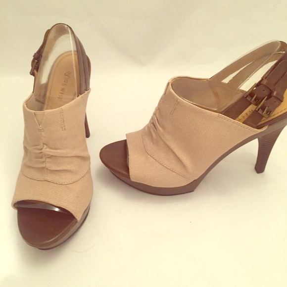 Nine West Shoes - Nine West Canvas slingback heels